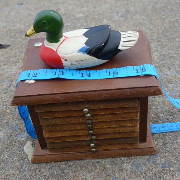 Vintage Wooden Coaster set with Mallard Duck Figurine Holder with 8 Coasters - Picture 6 of 14